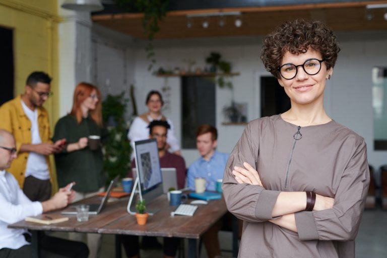 ¿Cuáles son las técnicas para la toma de decisiones efectivas y la resolución de problemas en el ámbito comercial? 1 habilidades-de-liderazgo